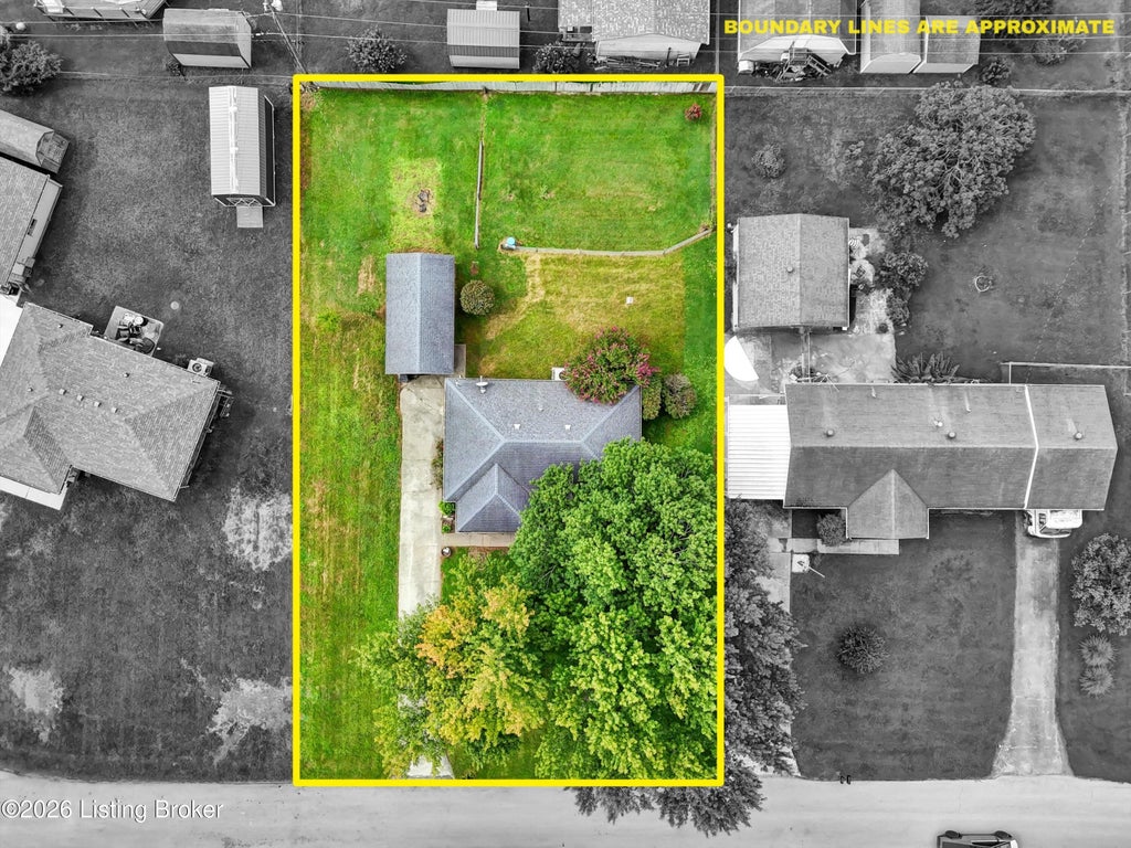 Photo of 213 Pebblebrook Dr, Shepherdsville, KY 40165 (MLS # 1725572)