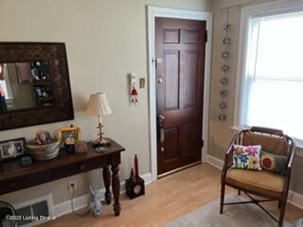 Photo of 3518 Willis Ave #4, Louisville, KY 40207 (MLS # 1704884)