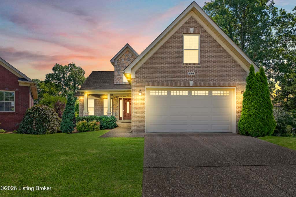 Photo of 6503 Fernhill Ct, Louisville, KY 40291 (MLS # 1724512)