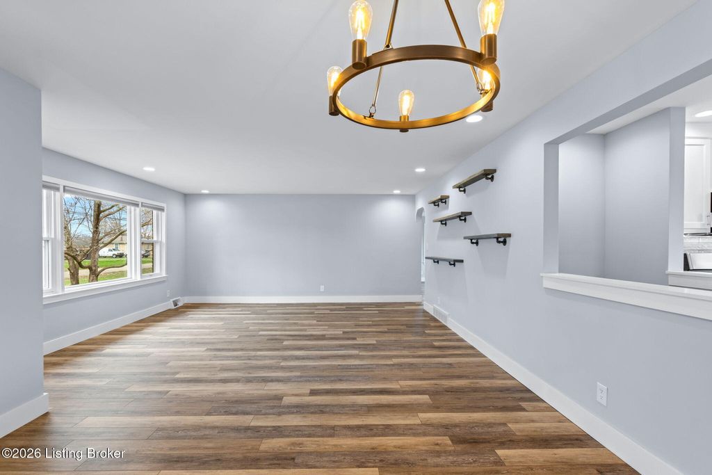 Photo of 9103 Chenault Rd, Louisville, KY 40258 (MLS # 1711796)