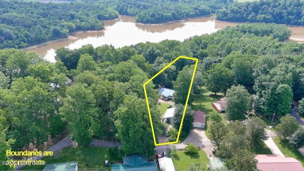 Photo of 70 Dreamland Rd, Clarkson, KY 42726 (MLS # 1719160)
