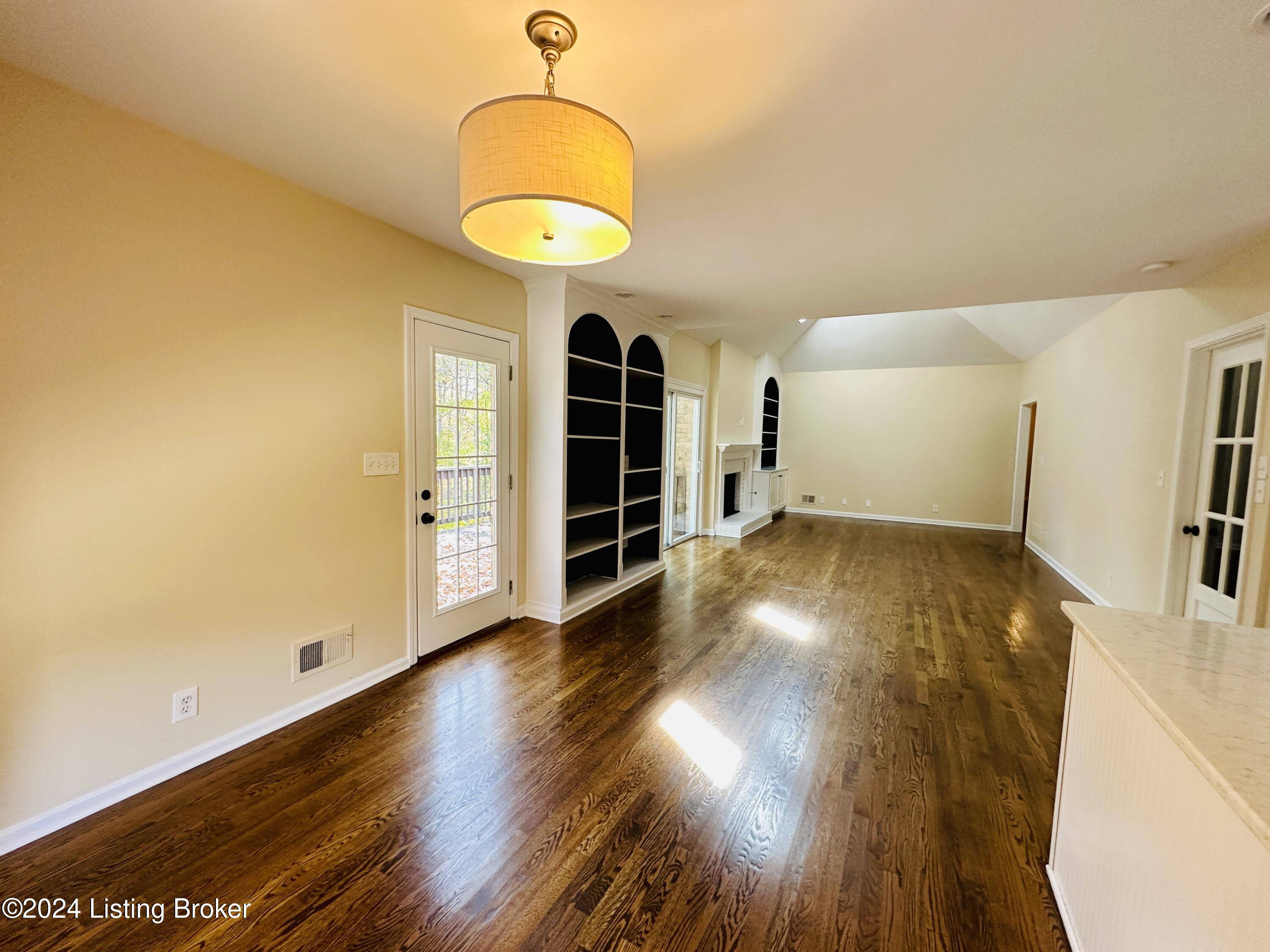 5220 Moccasin Trail, Louisville, Kentucky image 12