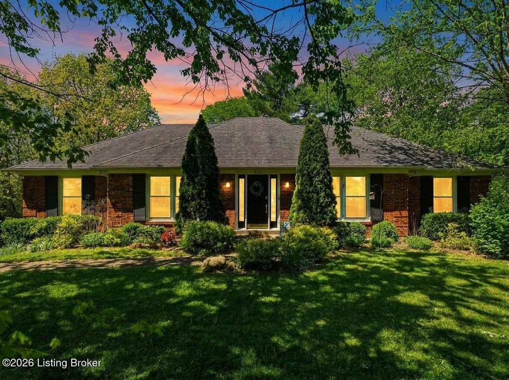 Photo of 5121 McGregor Dr, La Grange, KY 40031 (MLS # 1715259)