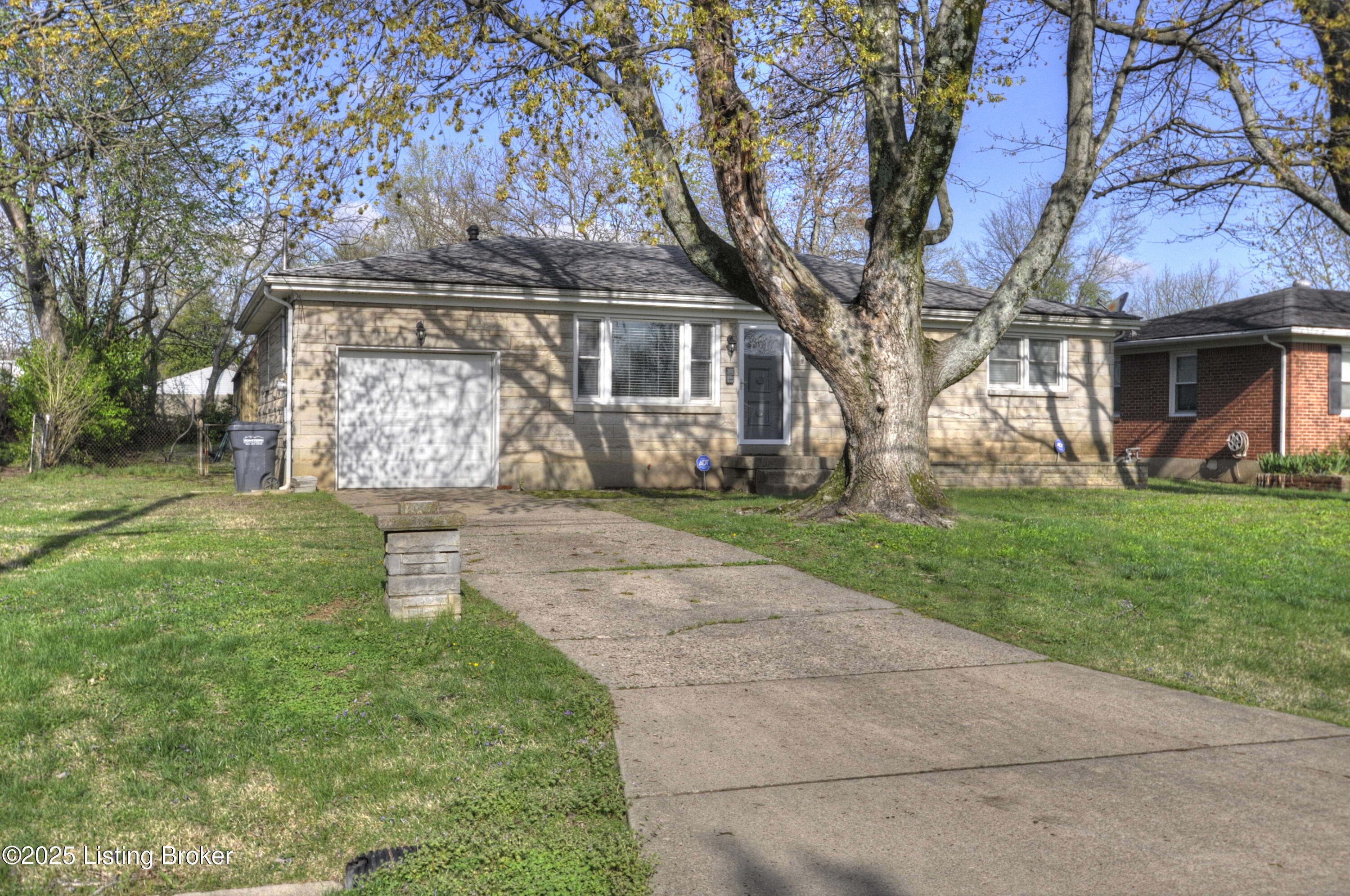 7800 Jonquil Dr, Louisville, Kentucky image 19