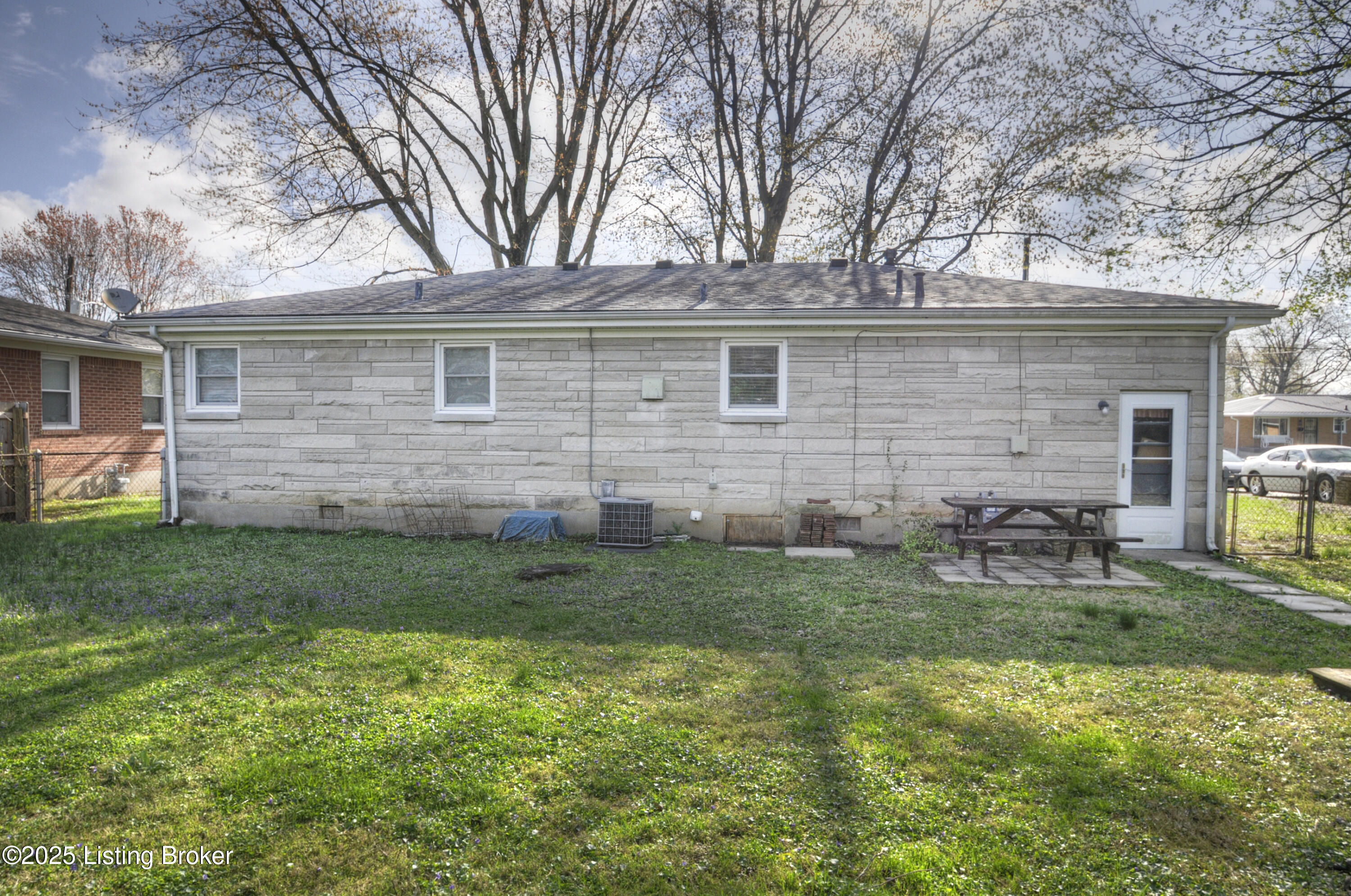 7800 Jonquil Dr, Louisville, Kentucky image 17