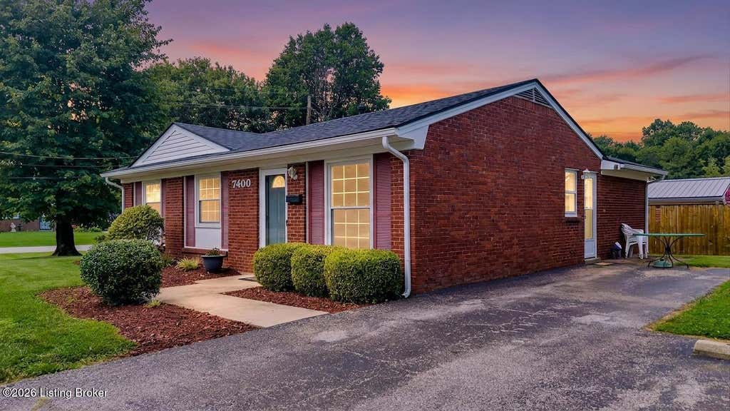 Photo of 7400 Terry Rd, Louisville, KY 40258 (MLS # 1725562)