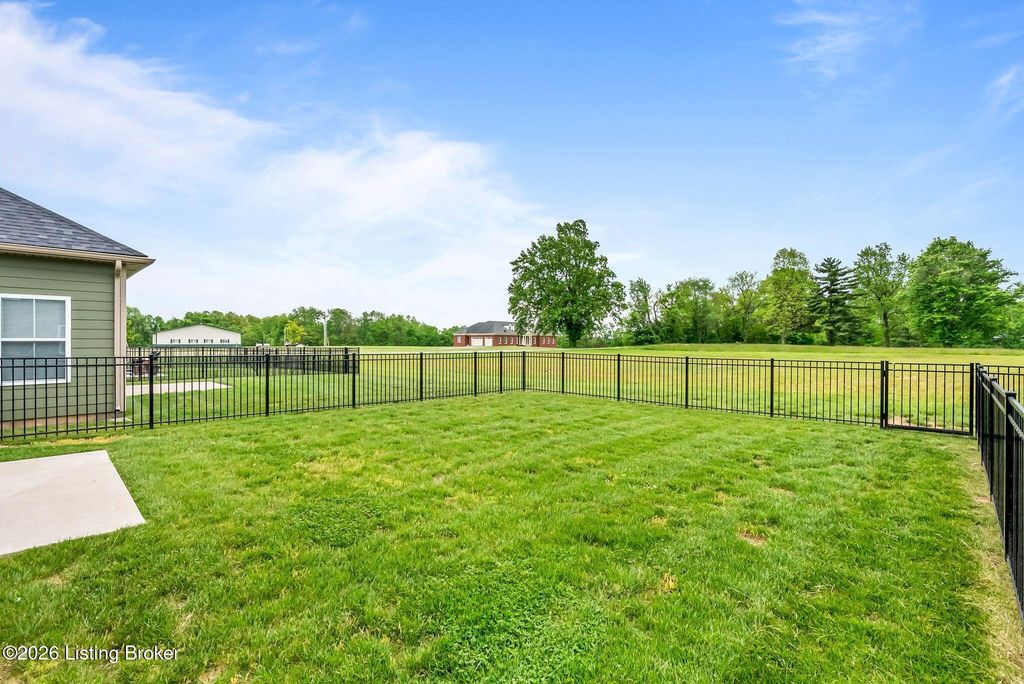 Photo of 809 Rosemary Ln, La Grange, KY 40031 (MLS # 1716461)