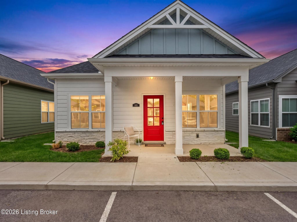 Photo of 809 Rosemary Ln, La Grange, KY 40031 (MLS # 1716461)