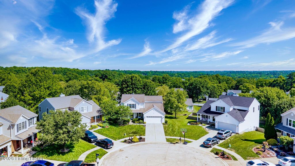 Photo of 6600 Silo Ridge Ct, Louisville, KY 40299 (MLS # 1719979)