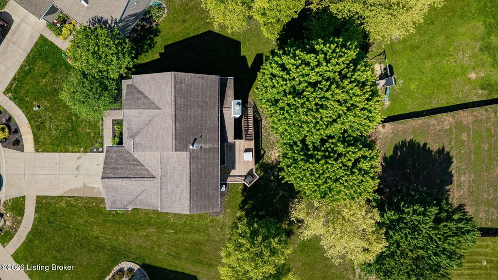 Photo of 6600 Silo Ridge Ct, Louisville, KY 40299 (MLS # 1719979)
