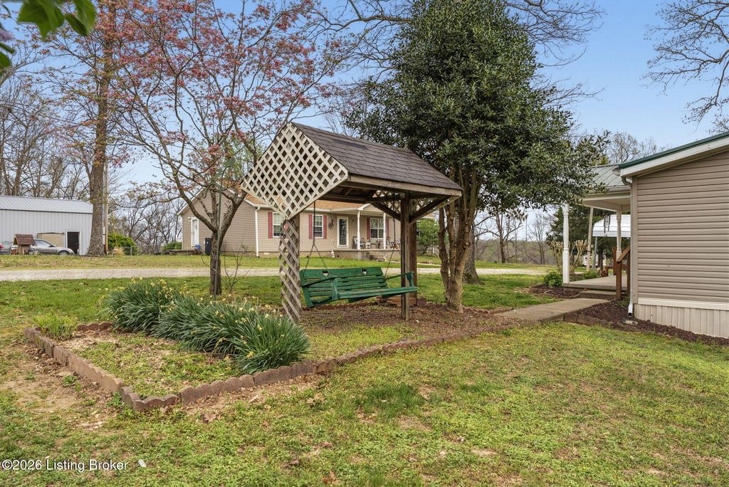 Photo of 232 Stonegate Dr, Leitchfield, KY 42754 (MLS # 1714046)