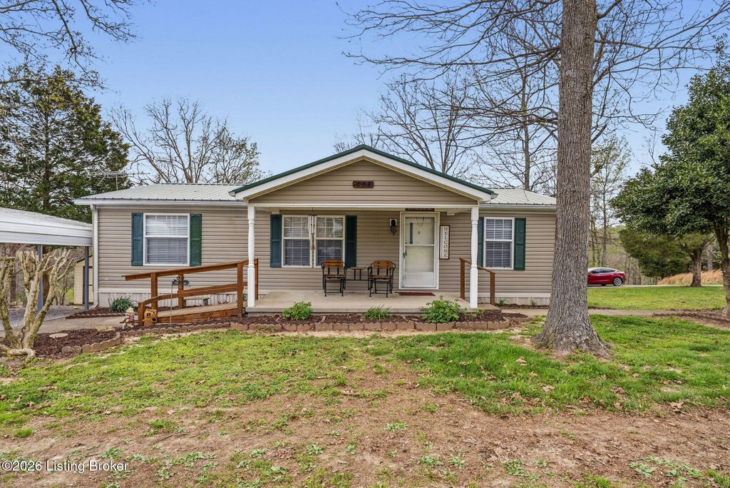 Photo of 232 Stonegate Dr, Leitchfield, KY 42754 (MLS # 1714046)