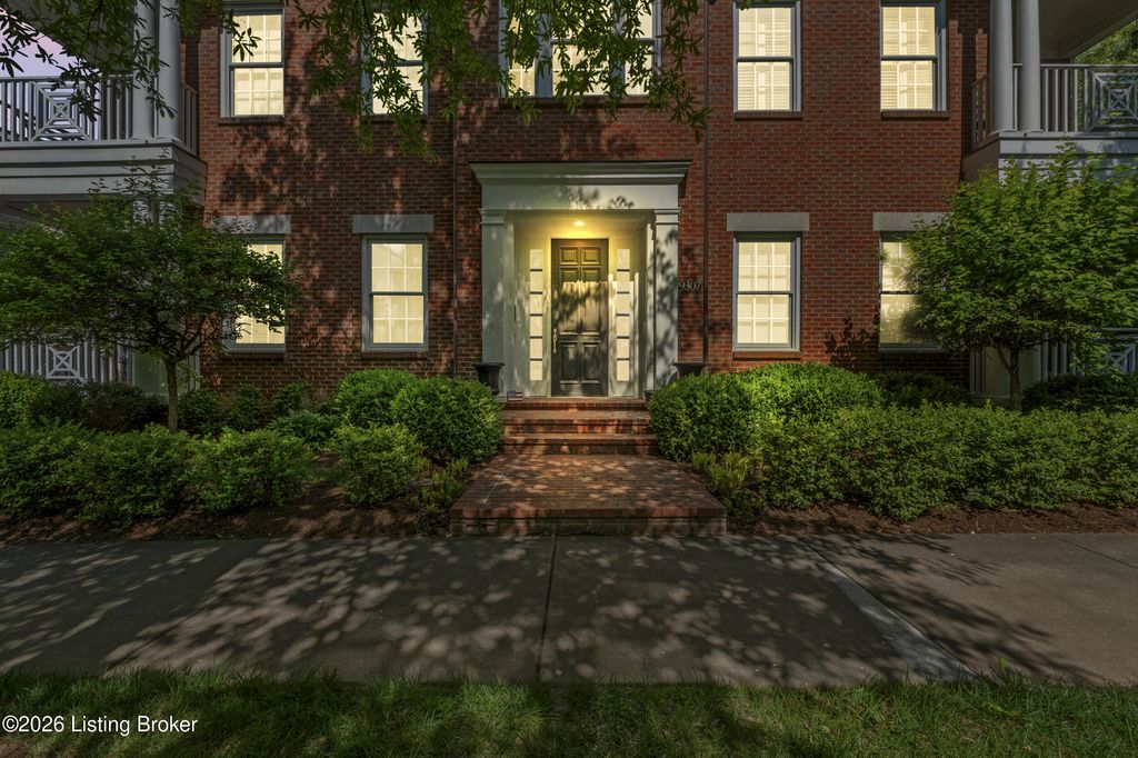 Photo of 9307 Norton Commons Blvd # 202, Prospect, KY 40059 (MLS # 1715454)