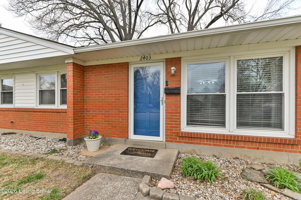 Photo of 2403 Proctor Ct, Louisville, KY 40218 (MLS # 1712364)