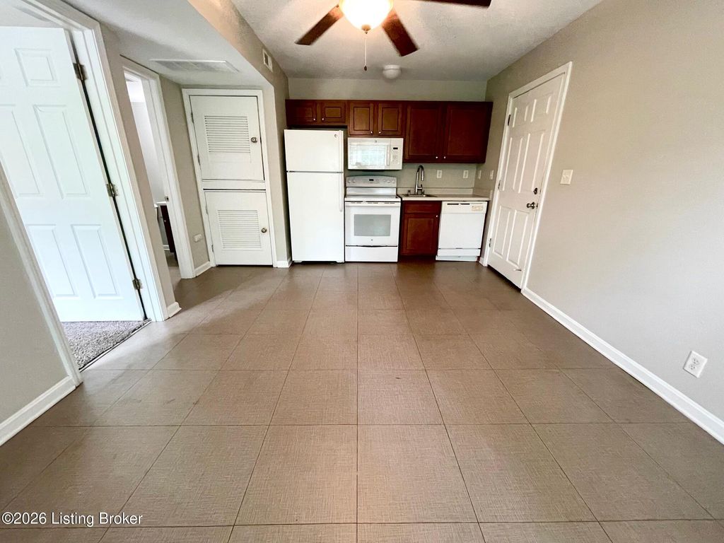 Photo of 3544 Brockton Ln #2, Louisville, KY 40220 (MLS # 1717843)