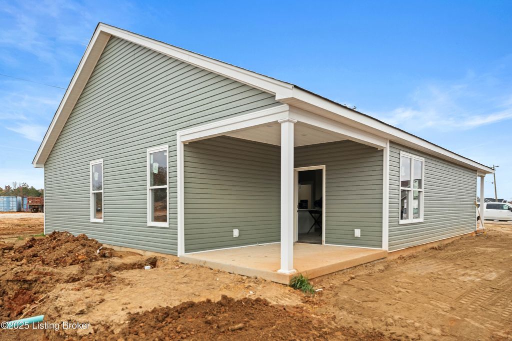 Photo of 10 Betty Boyd Ln, Brandenburg, KY 40108 (MLS # 1708095)