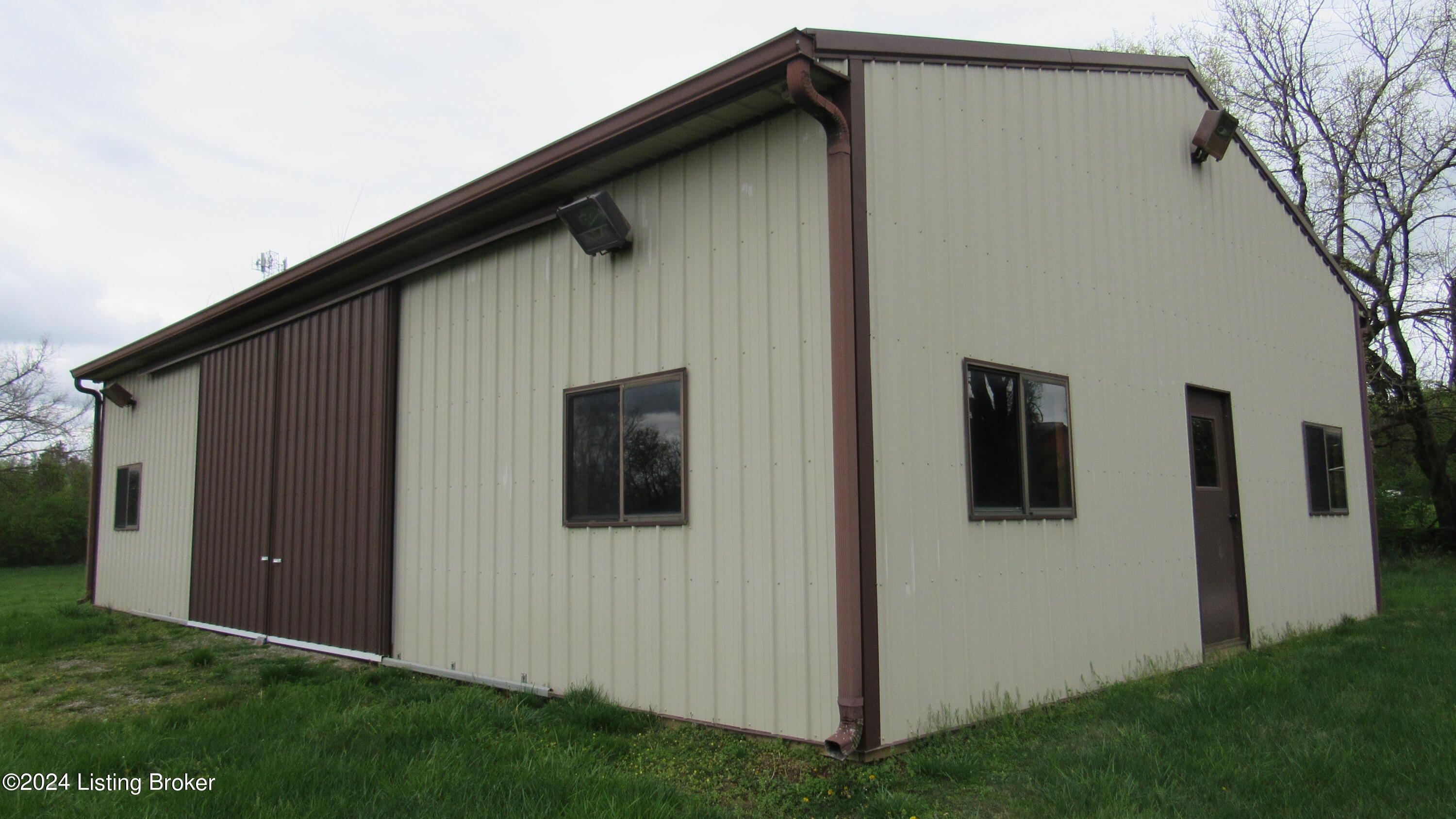 Perry Neal Ln, Crestwood, Kentucky image 20