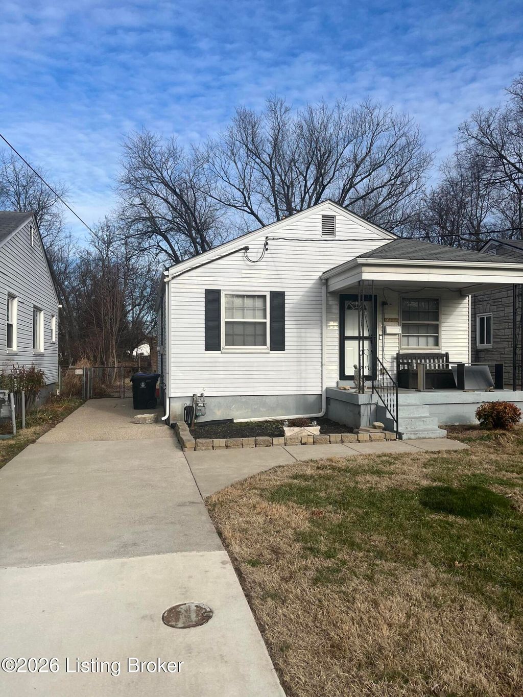 Photo of 3337 Oleanda Ave, Louisville, KY 40215 (MLS # 1718366)