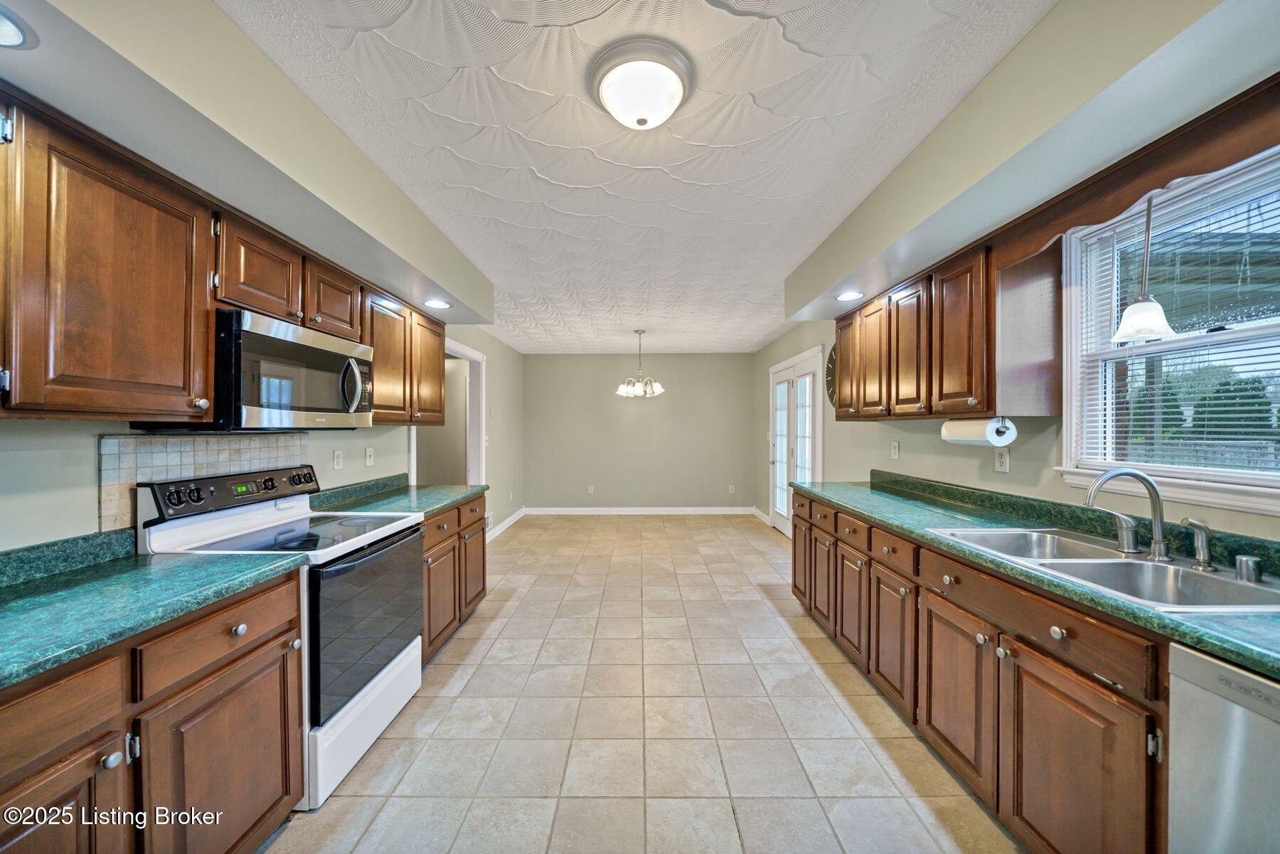 105 Highland Dr, Bardstown, Kentucky image 15