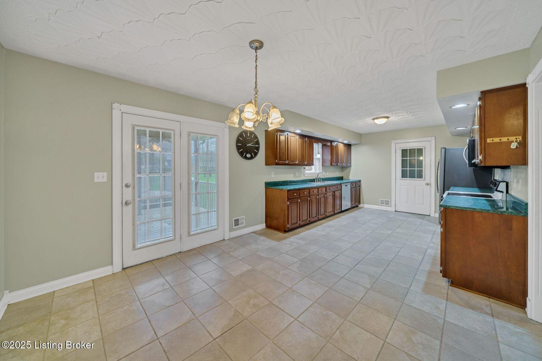105 Highland Dr, Bardstown, Kentucky image 9