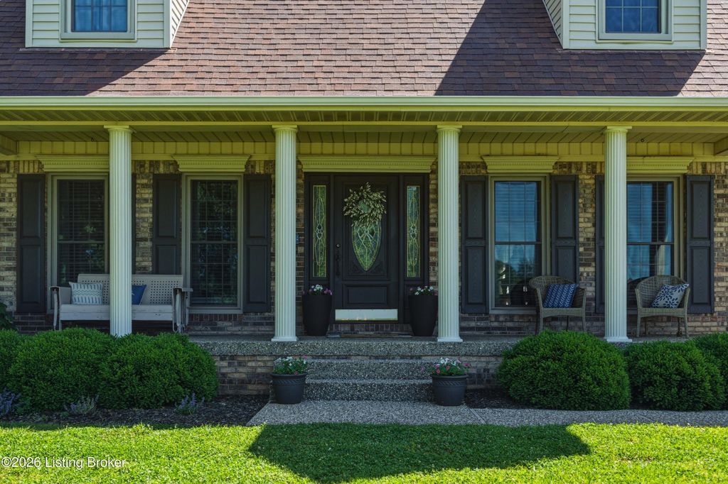 Photo of 1103 Metalwood Dr, Bardstown, KY 40004 (MLS # 1716225)