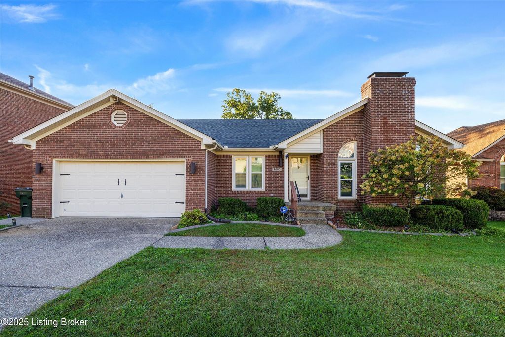 Photo of 4603 Saratoga Hill Rd, Louisville, KY 40299 (MLS # 1710163)