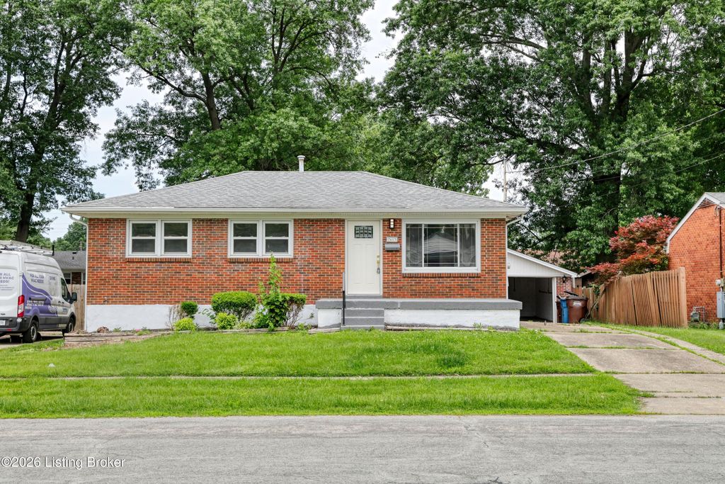 Photo of 7613 Lesane Dr, Louisville, KY 40214 (MLS # 1719082)
