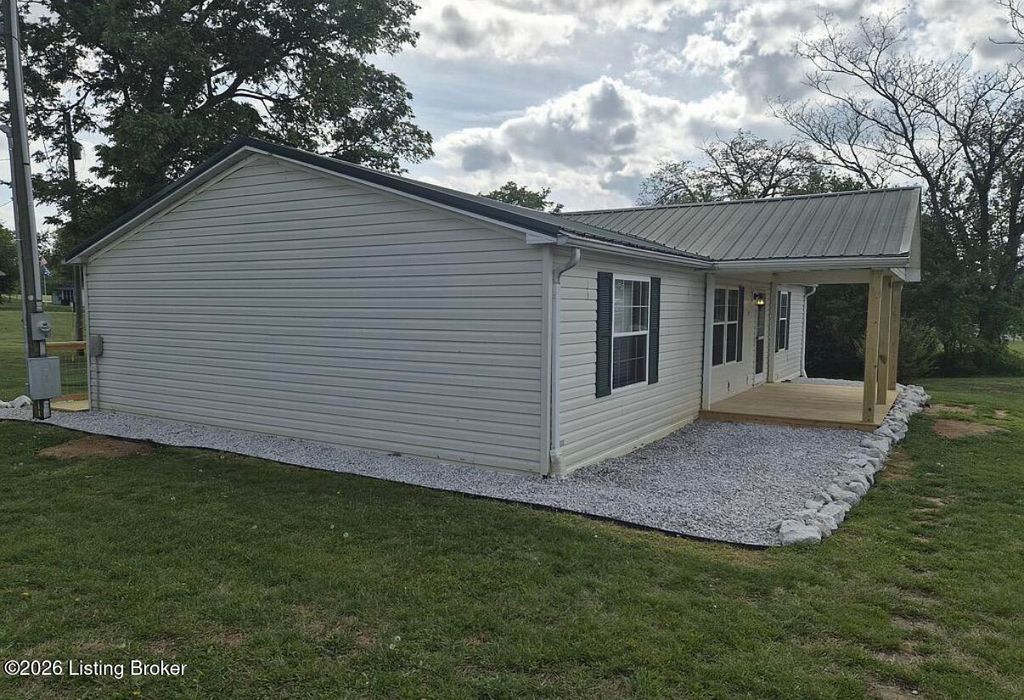 Photo of 1311 E Main St, Horse Cave, KY 42749 (MLS # 1715881)
