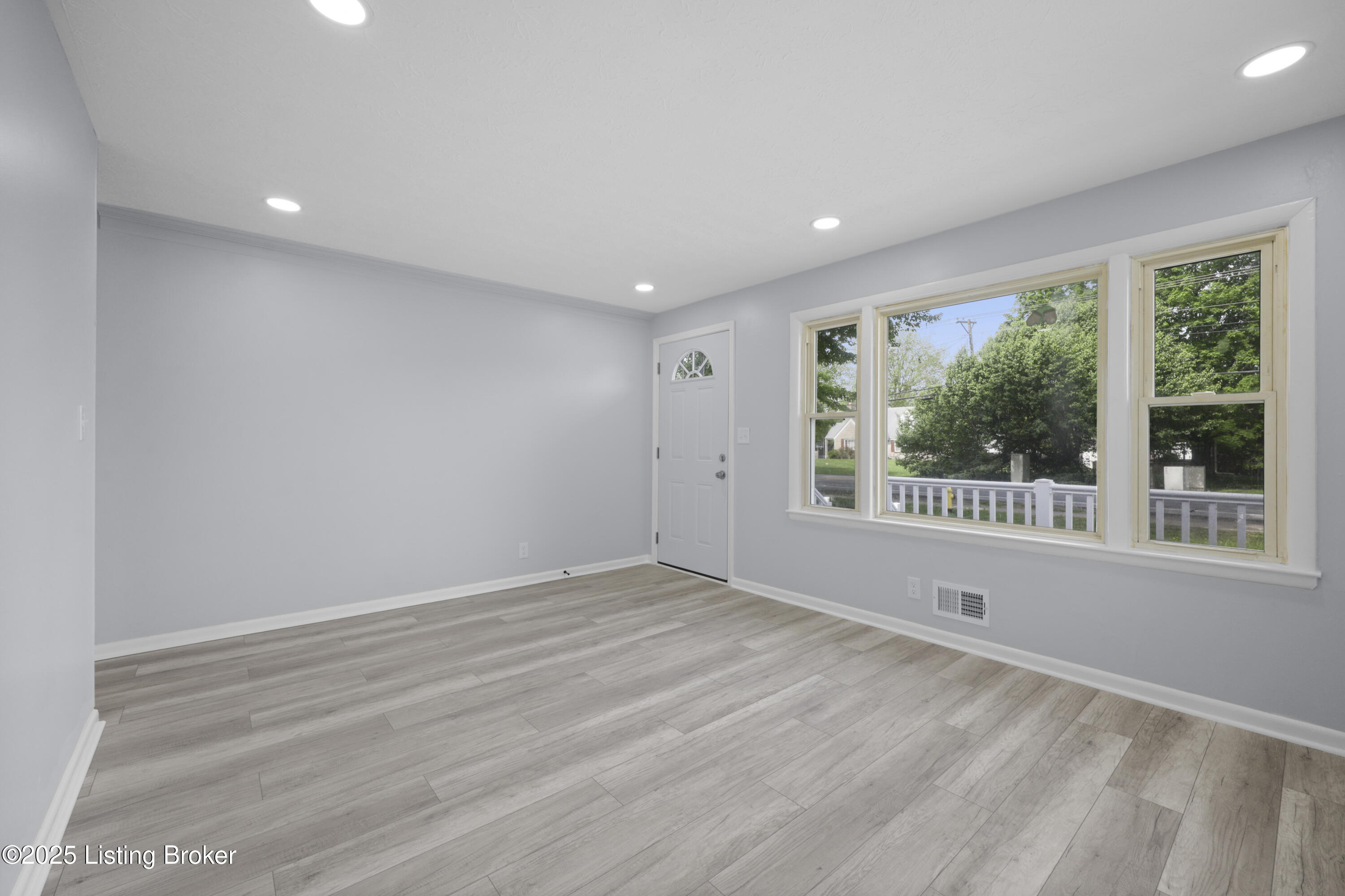 7813 Terry Rd, Louisville, Pennsylvania image 5