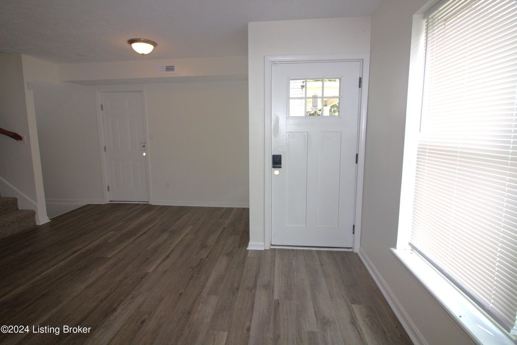Photo of 2914 S 5th St, Louisville, KY 40208 (MLS # 1715492)