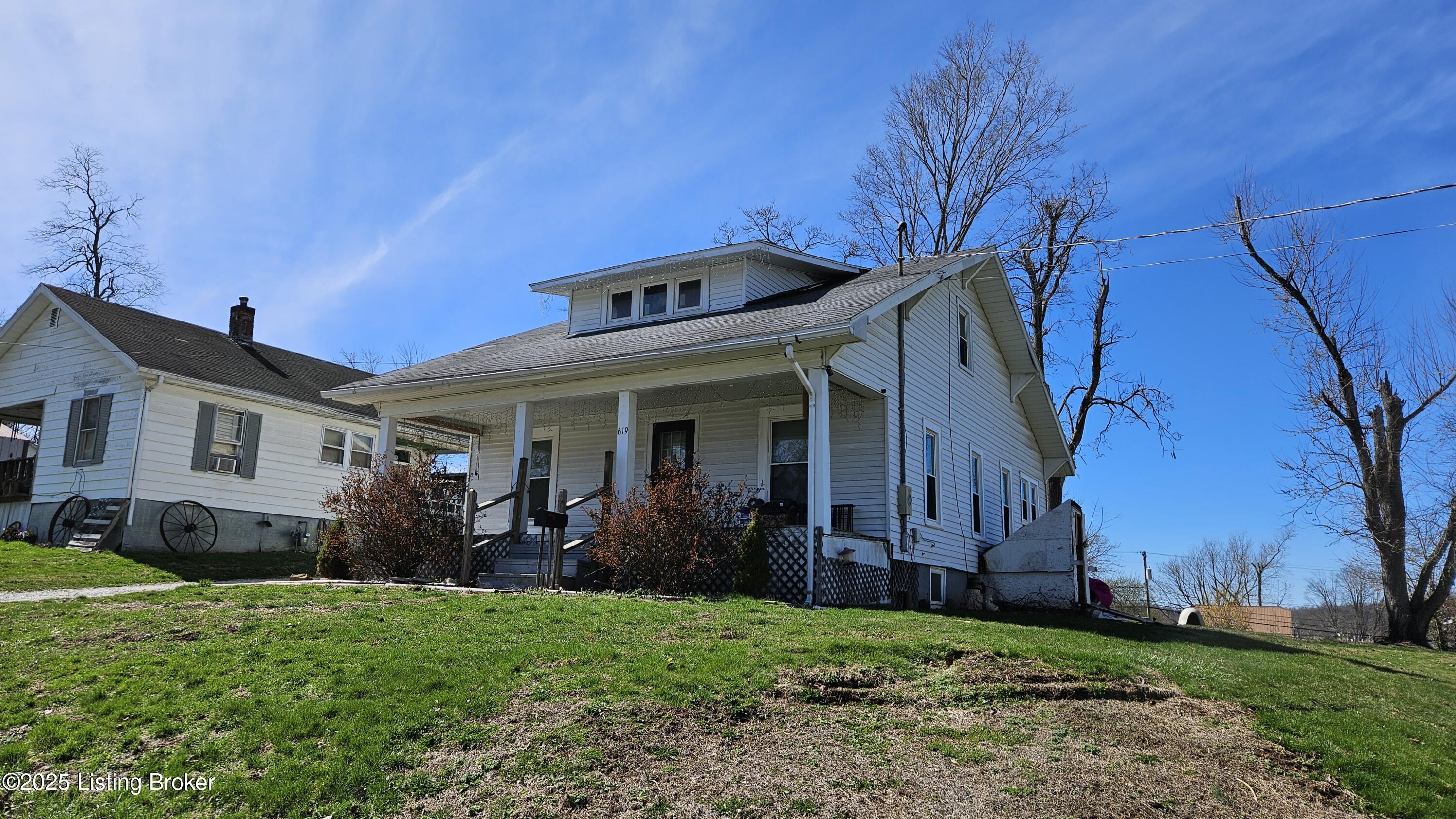 619 Walnut St, Paoli, Indiana image 3