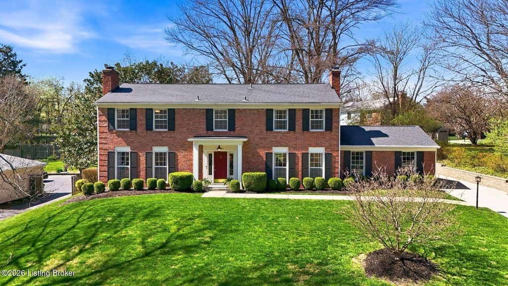 Photo of 2006 Round Ridge Rd, Louisville, KY 40207 (MLS # 1713152)