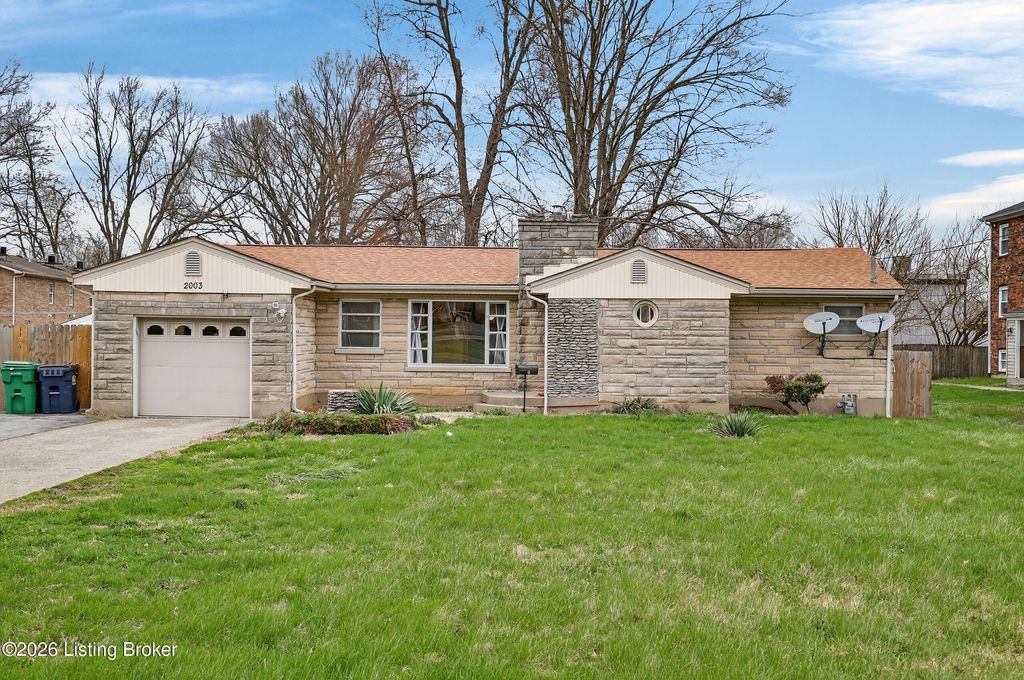 Photo of 2003 Rockford Ln, Louisville, KY 40216 (MLS # 1713958)