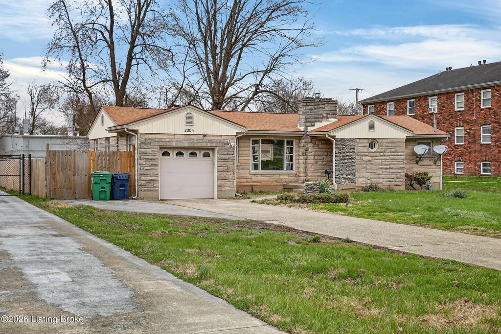 Photo of 2003 Rockford Ln, Louisville, KY 40216 (MLS # 1713958)