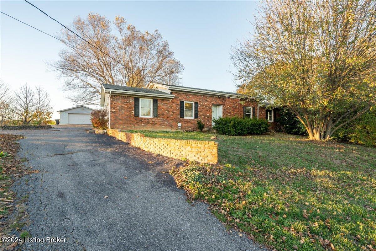 6830 Smithfield Rd, Smithfield, Kentucky image 1