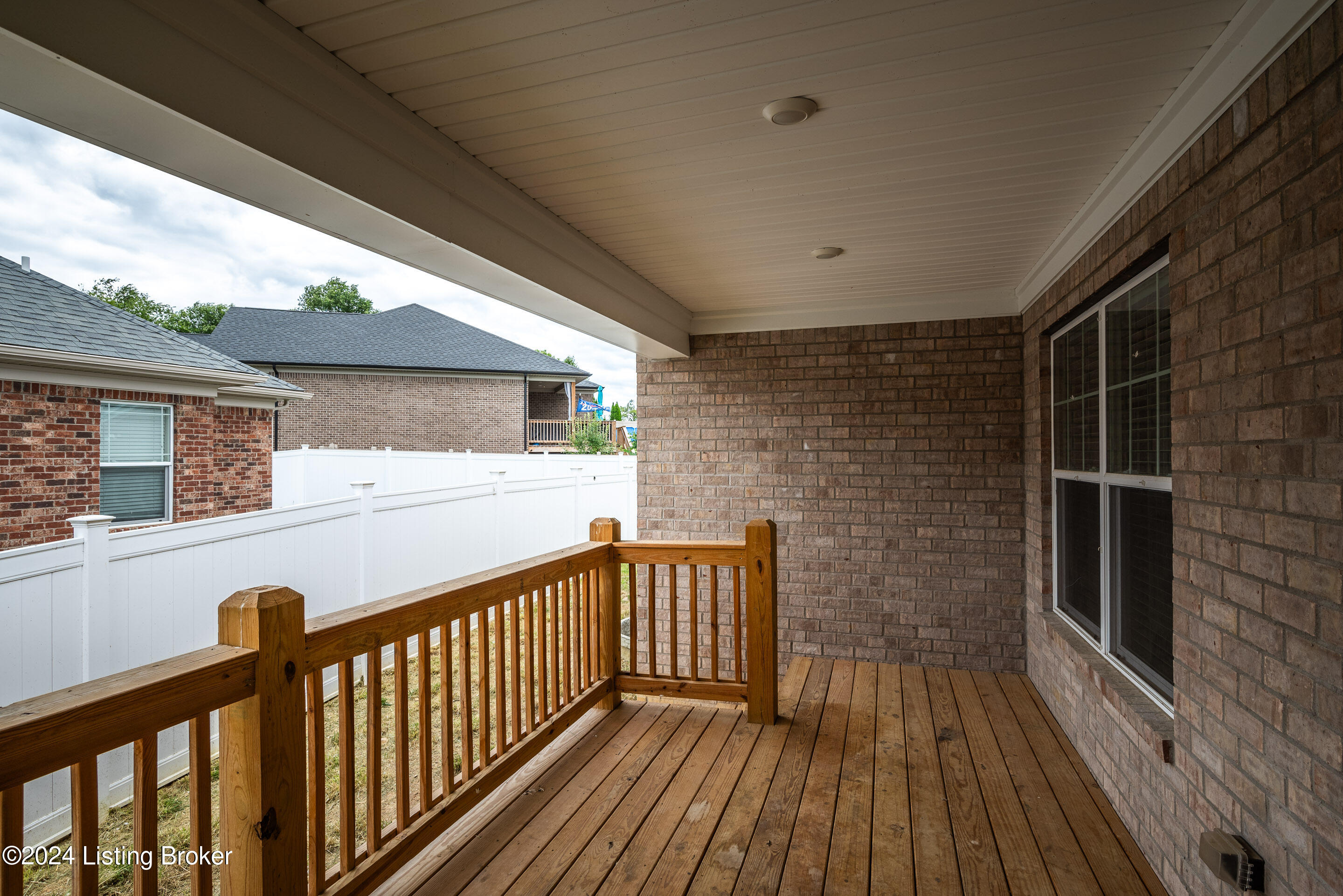 8723 Brookhollow Ct, Charlestown, Indiana image 37