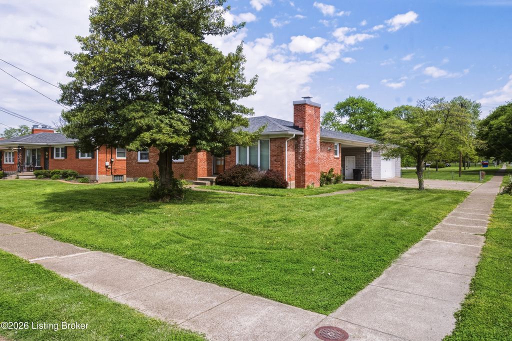 Photo of 2929 Delor Ave, Louisville, KY 40217 (MLS # 1718437)