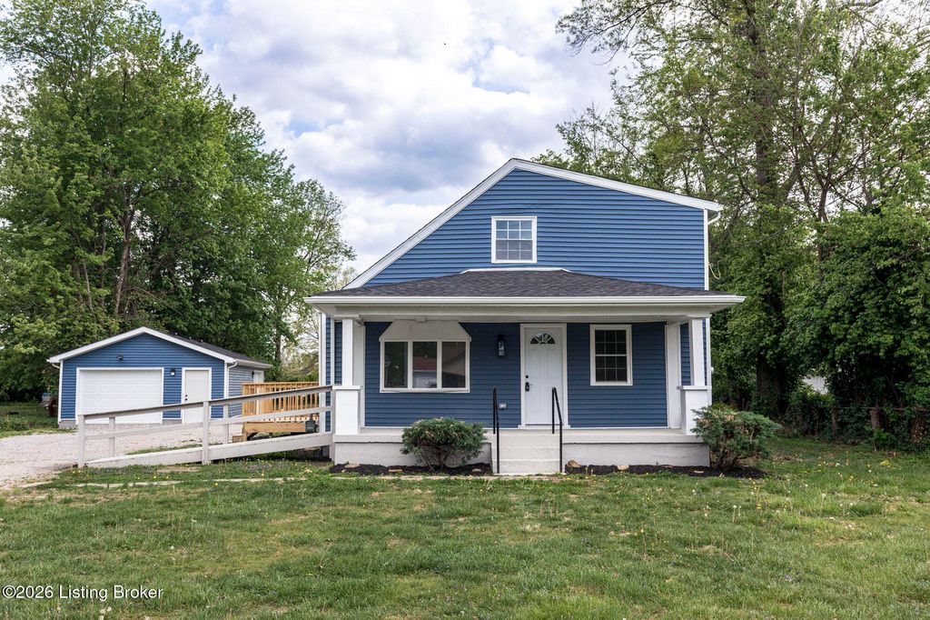 Photo of 1264 Lipps Ln, Louisville, KY 40219 (MLS # 1715113)