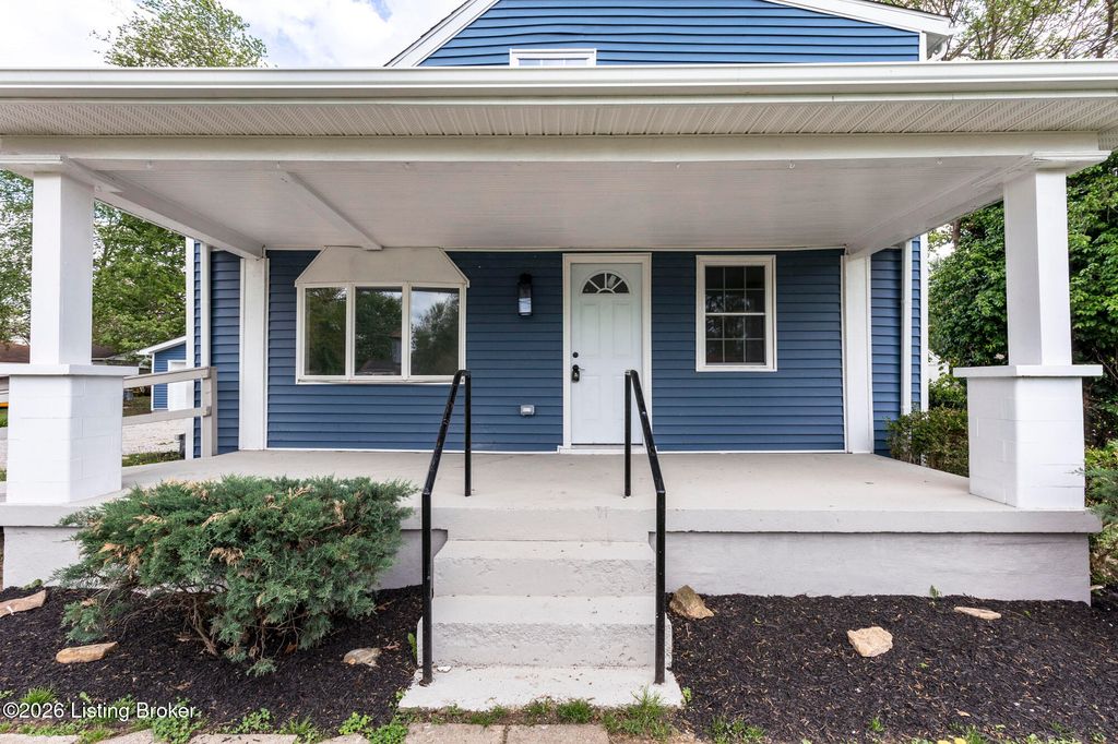 Photo of 1264 Lipps Ln, Louisville, KY 40219 (MLS # 1715113)