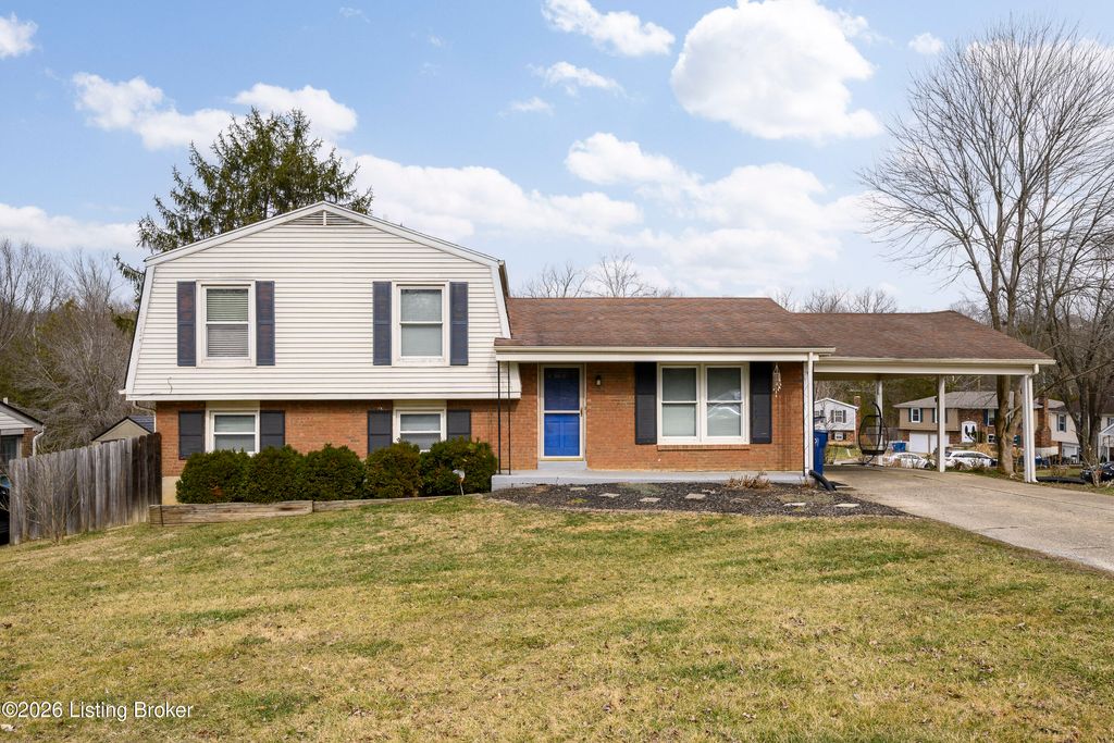 Photo of 7331 Sideoats Dr, Crestwood, KY 40014 (MLS # 1709875)
