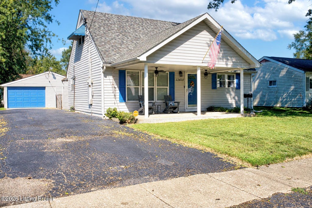 Photo of 13418 Kinross Blvd, Louisville, KY 40272 (MLS # 1732816)