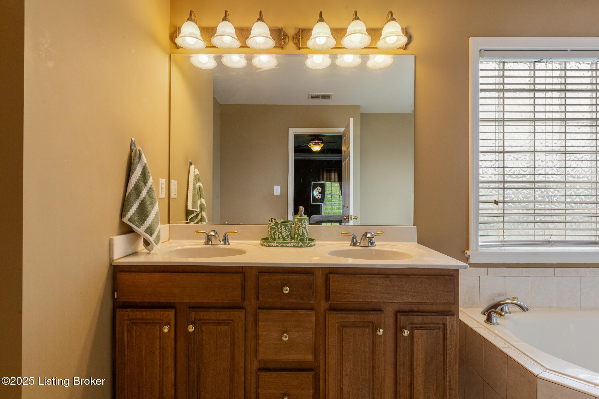 2132 Golfview Ct, La Grange, Pennsylvania image 35