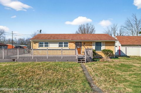 Photo of 149 N Circlecrest Dr, Louisville, KY 40229 (MLS # 1707838)