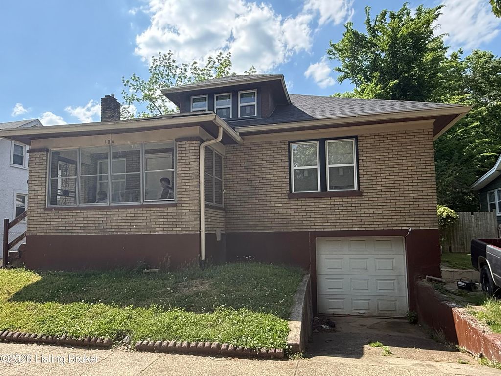 Photo of 106 S Shawnee Terrace, Louisville, KY 40212 (MLS # 1718327)