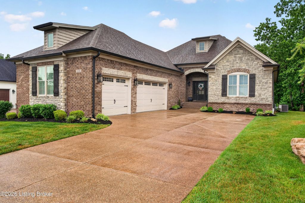 Photo of 216 Locust Park Pl, Louisville, KY 40245 (MLS # 1718139)