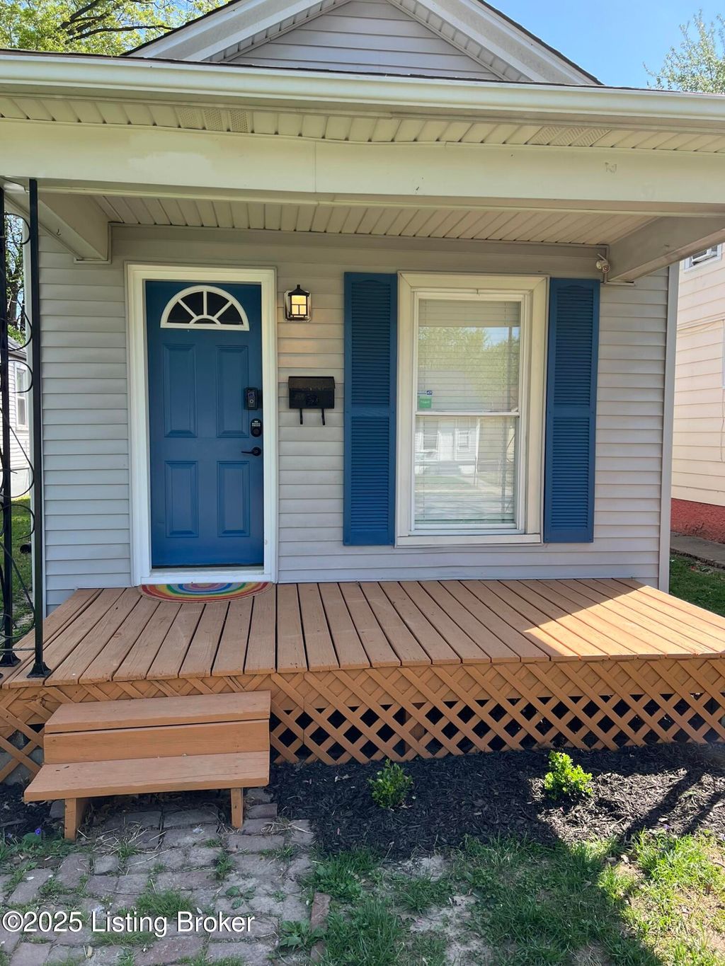 Photo of 938 Burton Ave, Louisville, KY 40208 (MLS # 1704576)