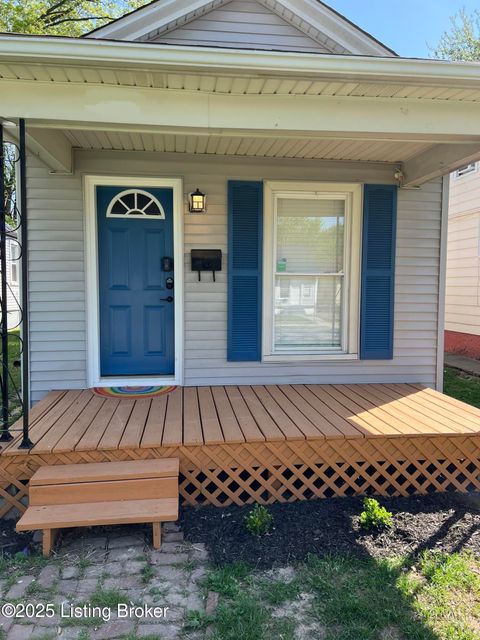 Photo of 938 Burton Ave, Louisville, KY 40208 (MLS # 1704576)