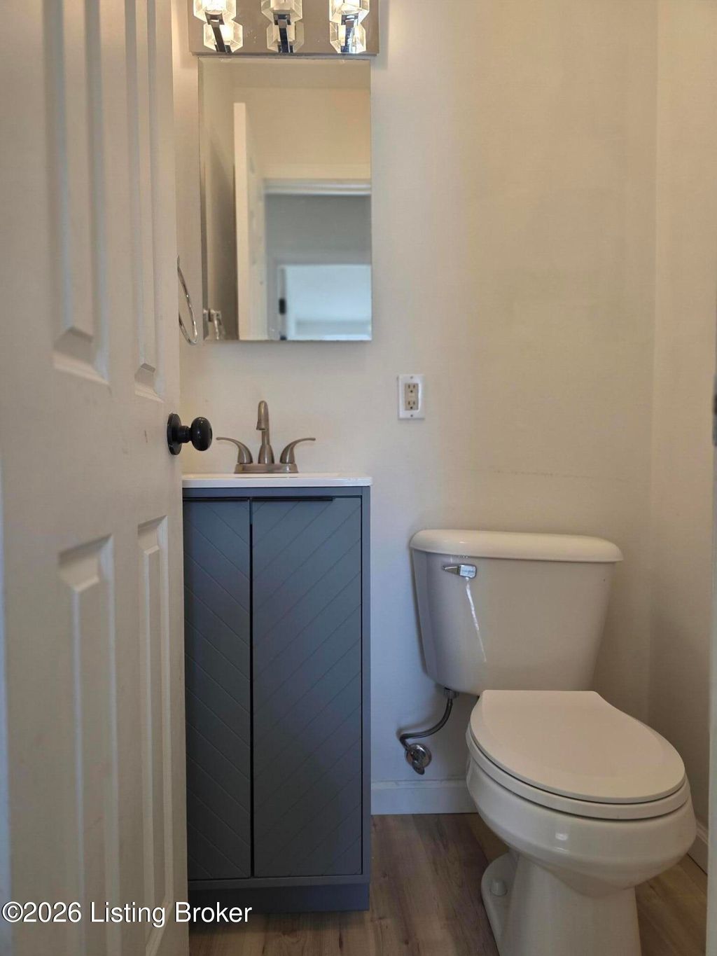 Photo of 9703 Dolphin Ct, Jeffersontown, KY 40299 (MLS # 1708264)