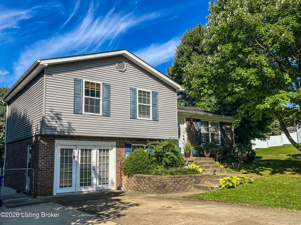 Photo of 501 Aaron Way, Leitchfield, KY 42754 (MLS # 1727117)
