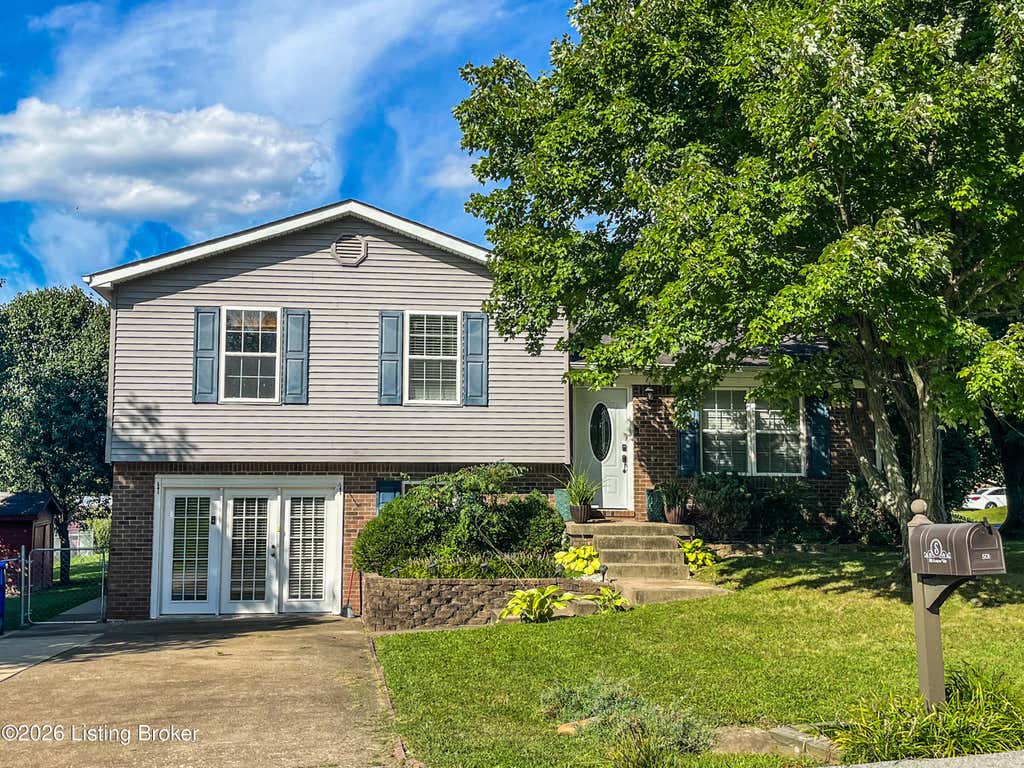 Photo of 501 Aaron Way, Leitchfield, KY 42754 (MLS # 1727117)